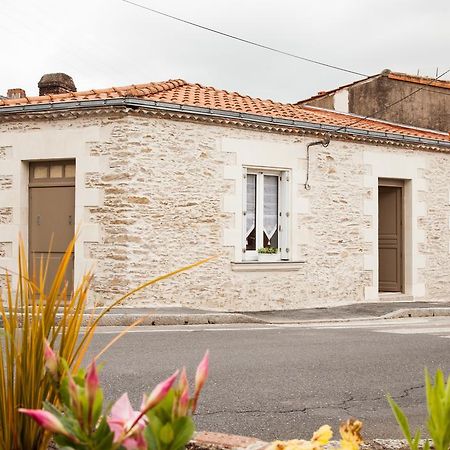 Il Etait Une Fois Chez Moi La Chambre Augustin Acomodação com café da manhã Le Loroux-Bottereau Exterior foto